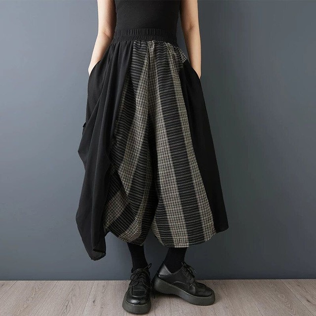 ASYMMETRIC STITCH DESIGN ELASTIC WAIST WIDE LEG CROPPED PANTS 1color M-16647