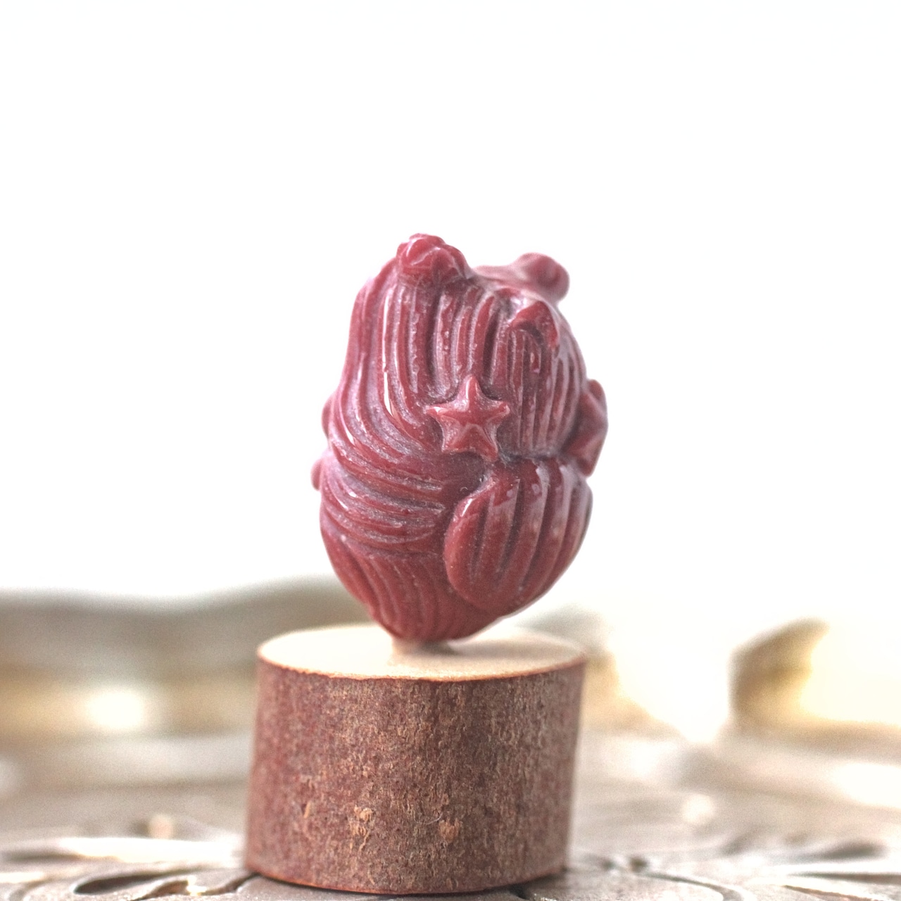 アラシャン瑪瑙 人魚彫刻 - 静謐 幻想 一点物 天然石 ビーズパーツ G1005