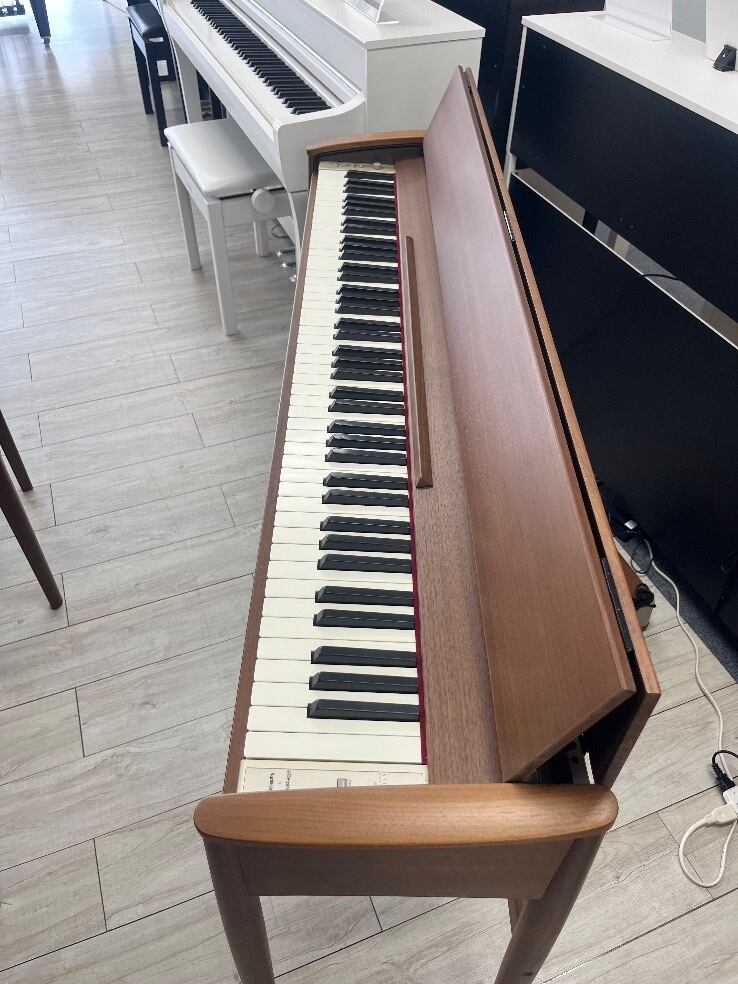 ☆90931【電子ピアノ】ROLAND KF10KW 19年製 | リユース専門店エプコ