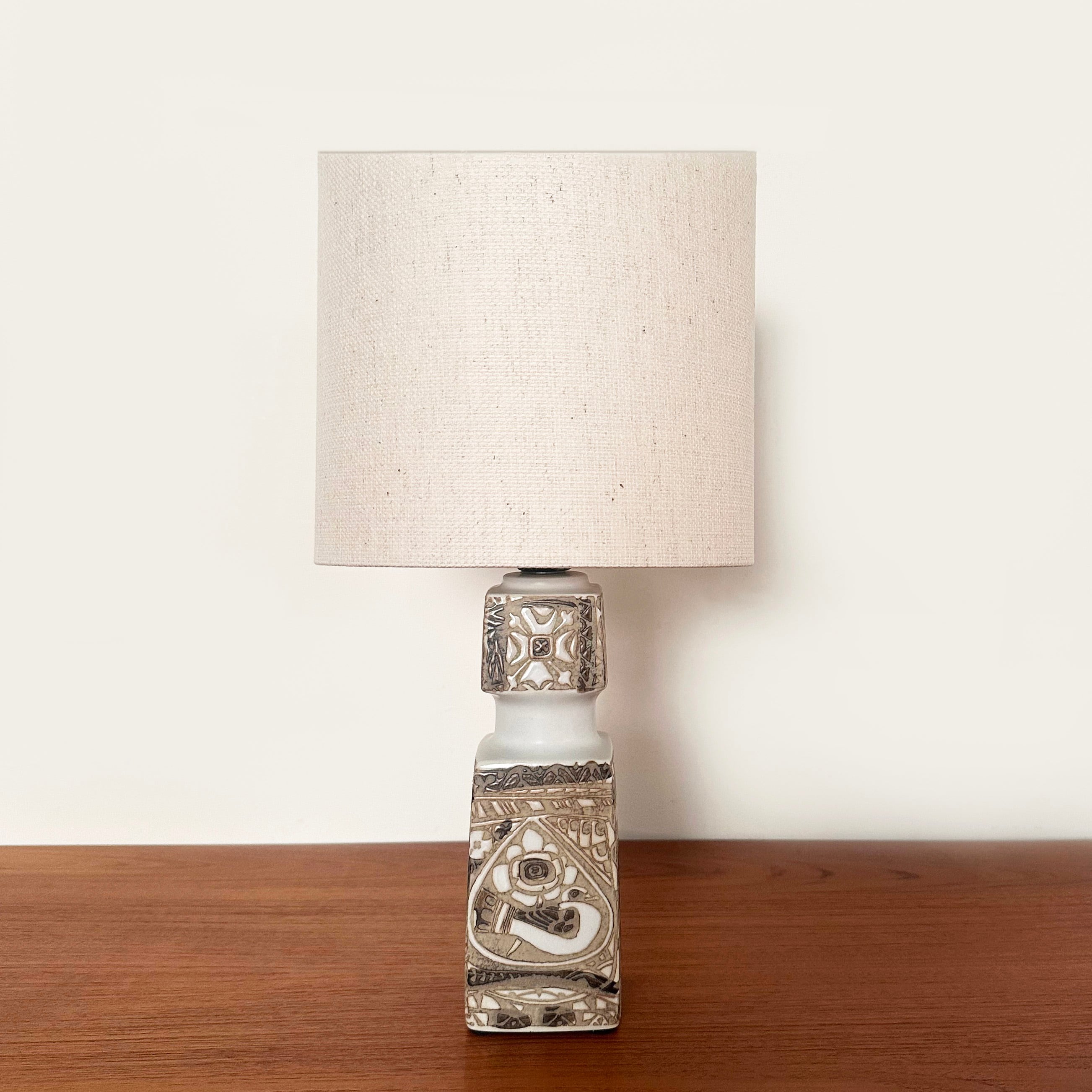 Baca Table lamp by Niels Thorsson by Royal Copenhagen / Fog& Mørup