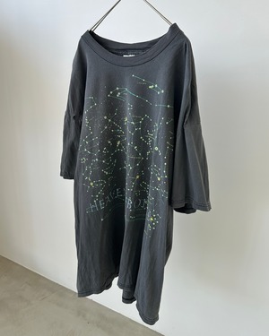 -HEAVENLY BODIES- Vintage 90s XL Print T-Shirt