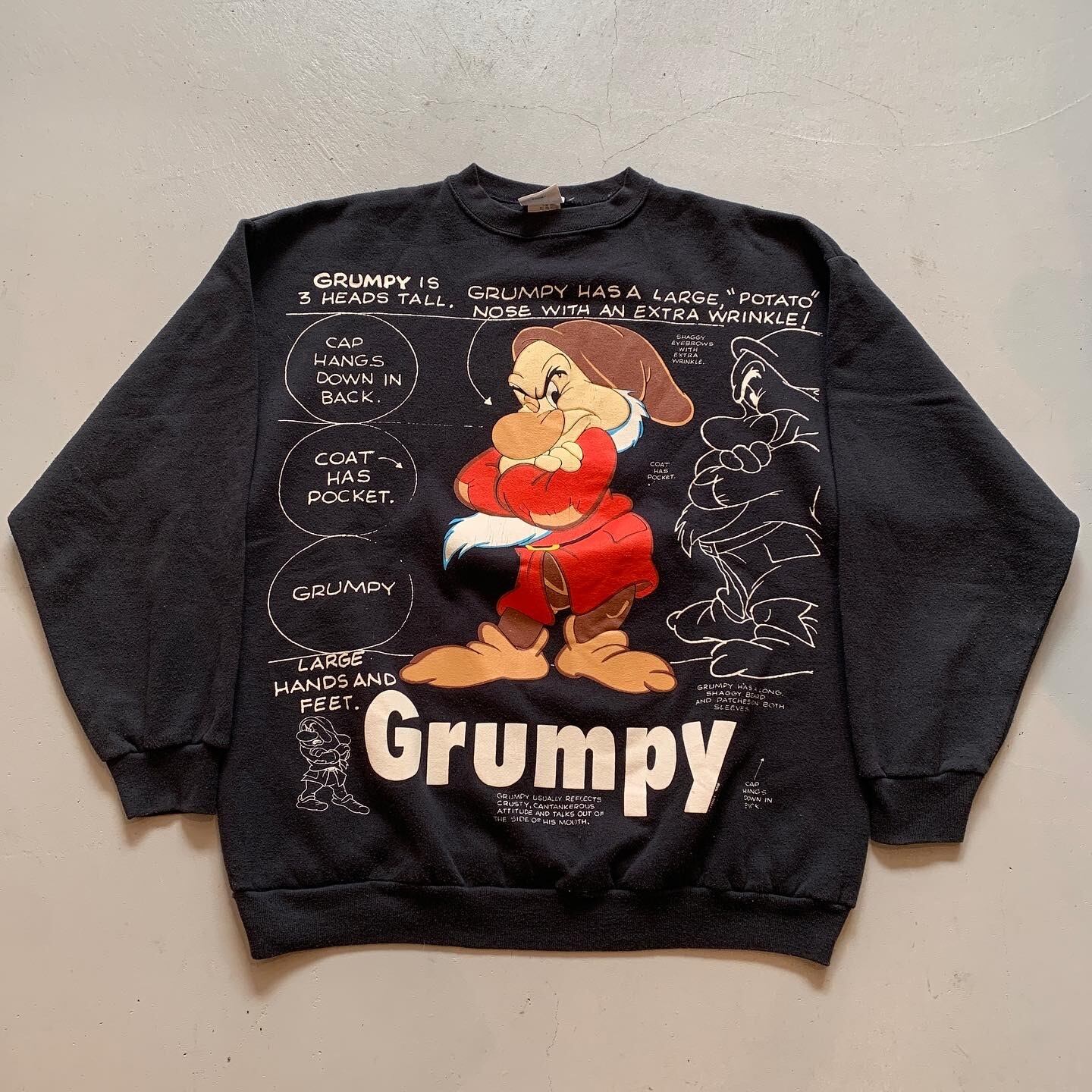 90s Snow White "Grumpy" sweat【高円寺店】