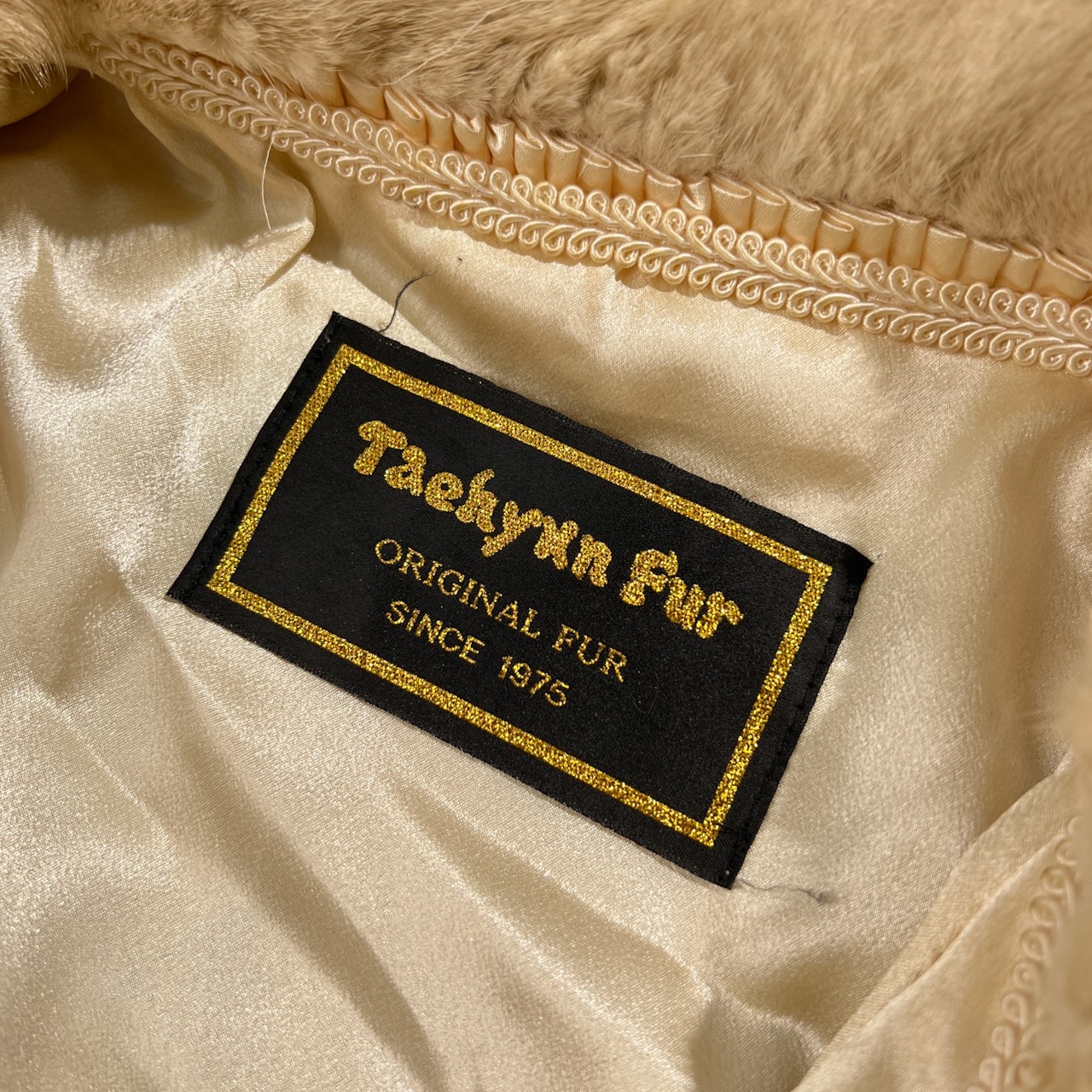 Taehyun Fur 本毛皮 リアルファー コート ジャケット /アイボリーベージュ系/レディース/毛皮/ファー