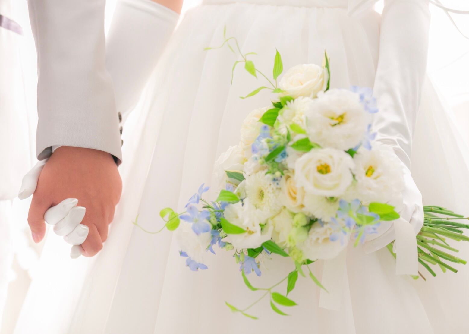 クラッチブーケ White Blue(ブートニアセット) | Lee.espoir リー