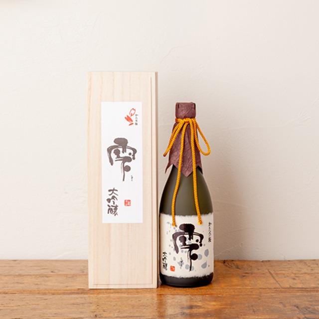 〈山野酒造〉 かたの桜 大吟醸 雫酒 木箱入り日本酒(720ml)