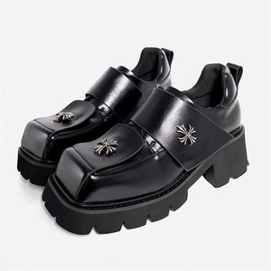 Metallic Cross Pattern Shoes【TR3404】