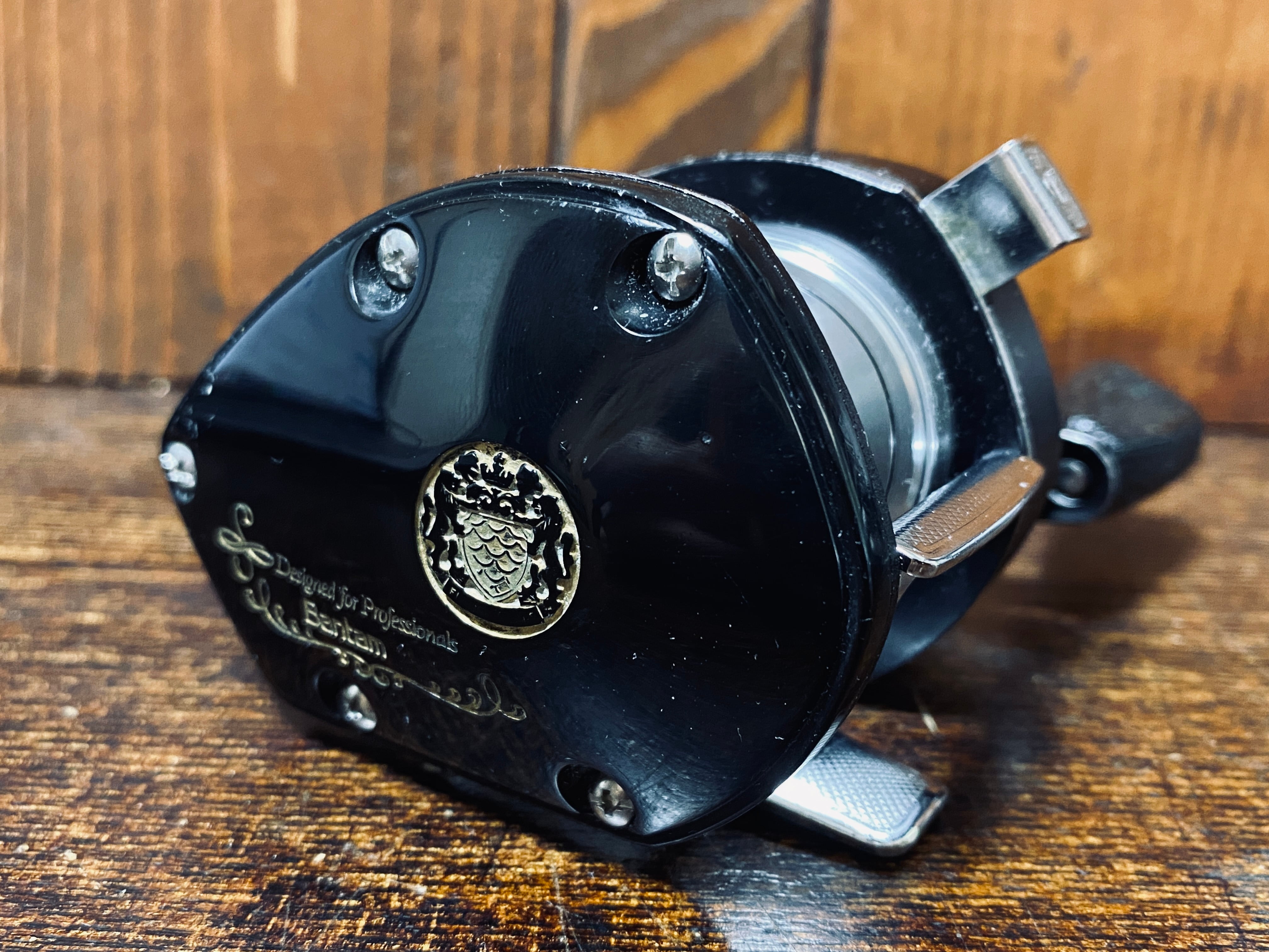 VINTAGE SHIMANO BANTAM MAG 10SG BAITCASTING FISHING REEL <((O))>< 