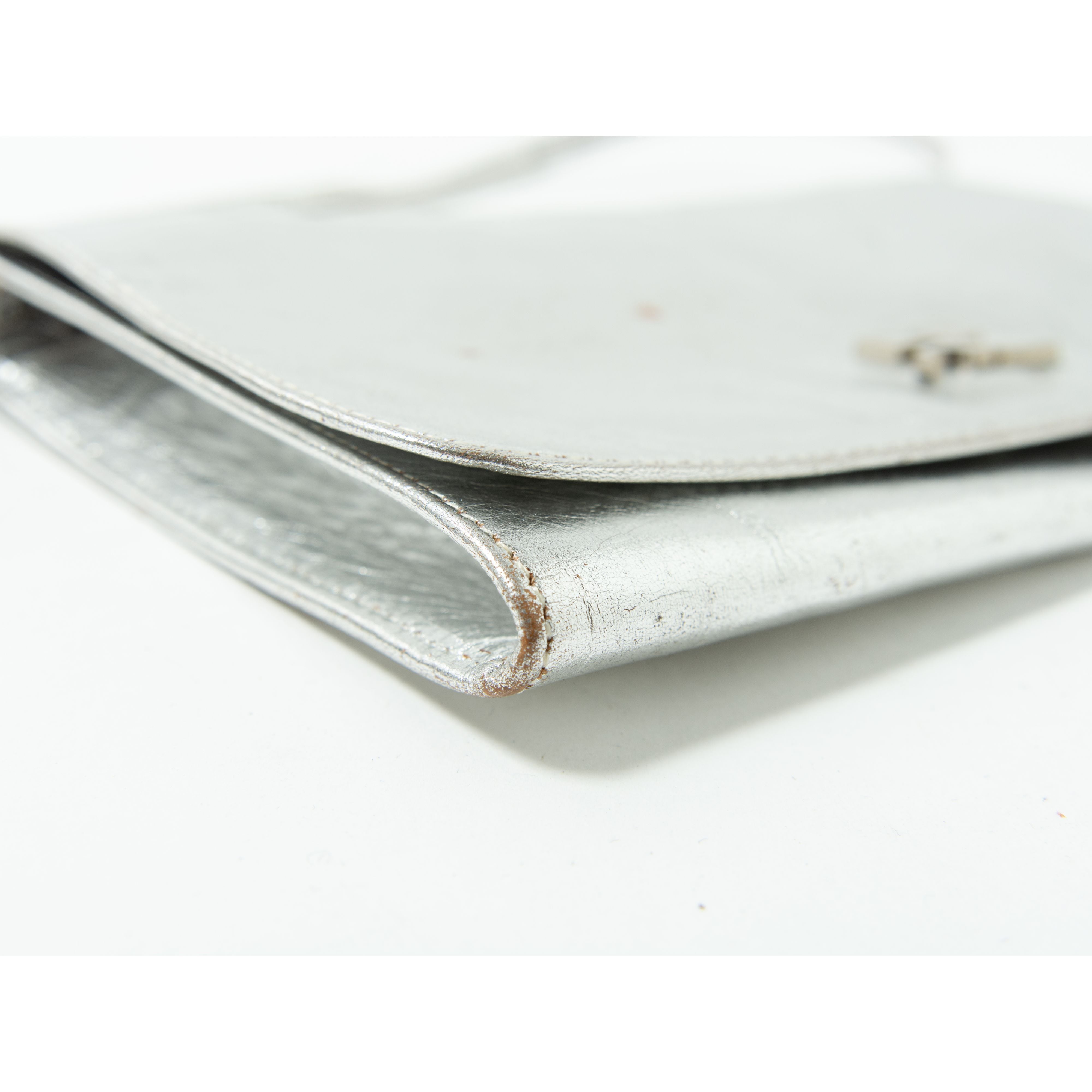 【Courreges paris】Made in France metallic leather mini bag（クレージュ フランス製 メタリック ミニハンドバッグ ）10b