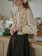 Folklorique Bistre Embroidery Vest F0790