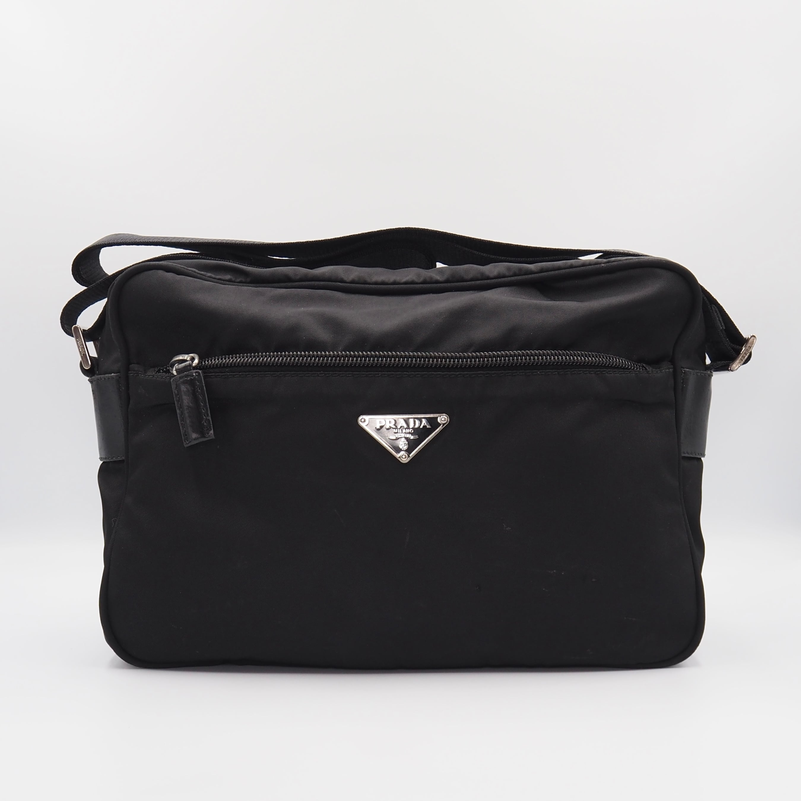 ✨PRADA✨プラダ✨三角ロゴプレート✨ナイロン✨ブラック✨ショルダーバッグ✨ PRADA 三角ロゴプレート ショルダーバッグ ナイロン プラダ | 2122TOKYO