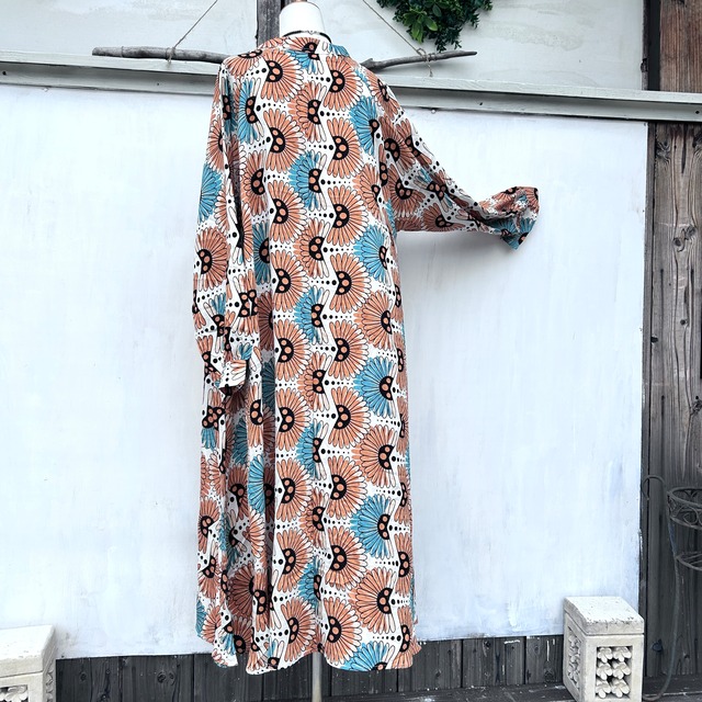 アフリカンふんわりブルーオーバー