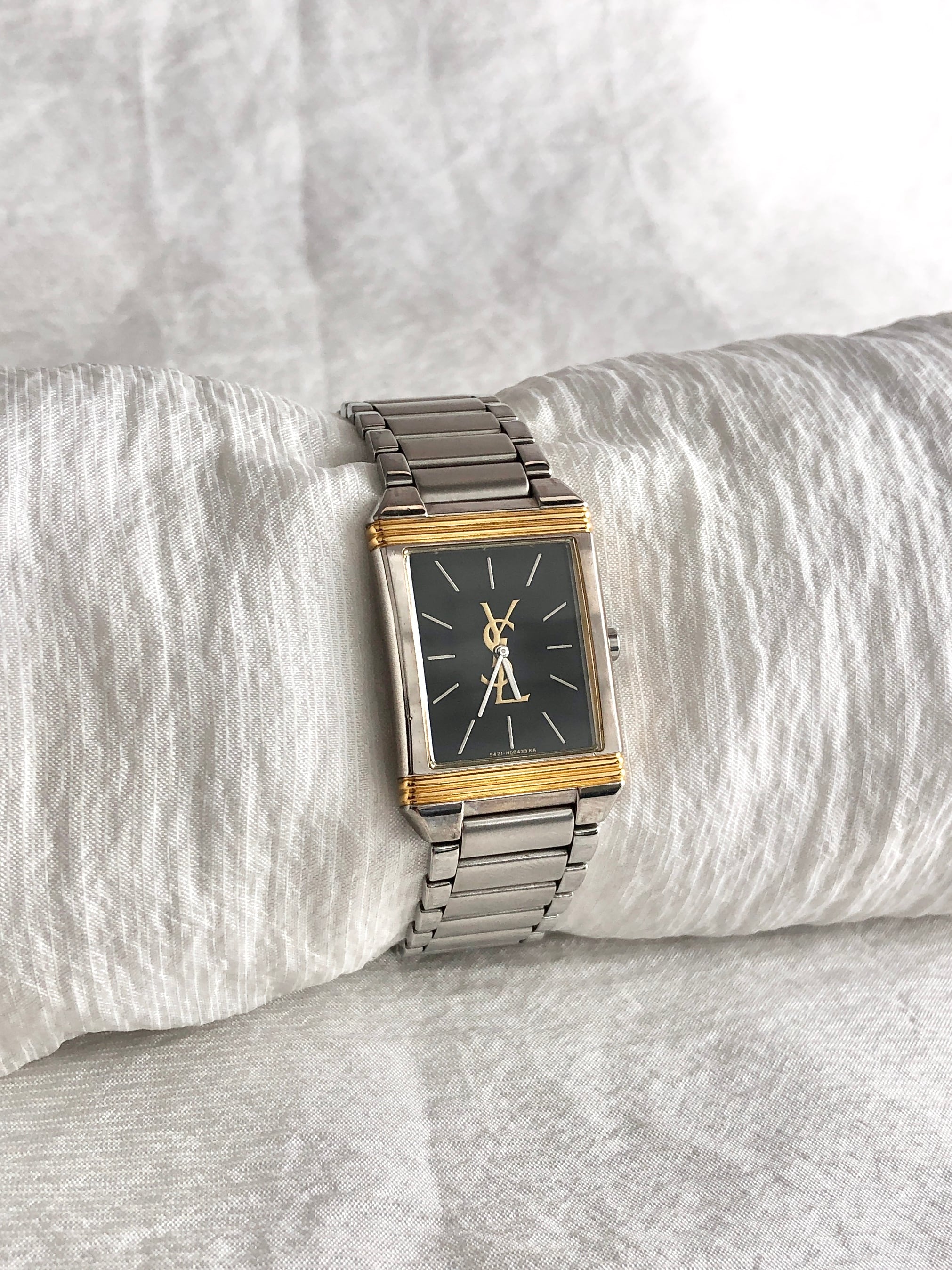 Yves Saint Laurent イヴ・サンローラン 腕時計 シルバー ステンレススチール クウォーツ 5421-H04724Y vintage ヴィンテージ オールド ipem8a