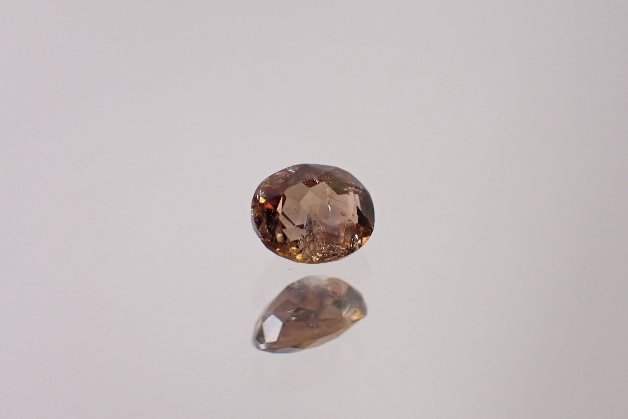 アキシナイト　0.96ct　[C7‐623]
