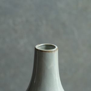 北欧感じる、陶器の上品なフラワーベース 1