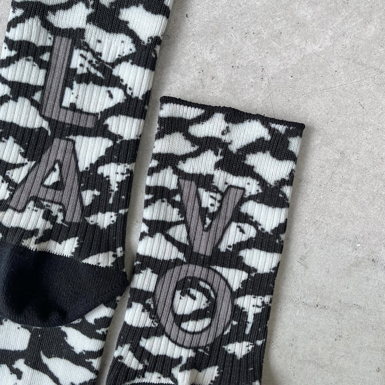 VOLA & THE ORIENTAL MACHINE / SOCKS