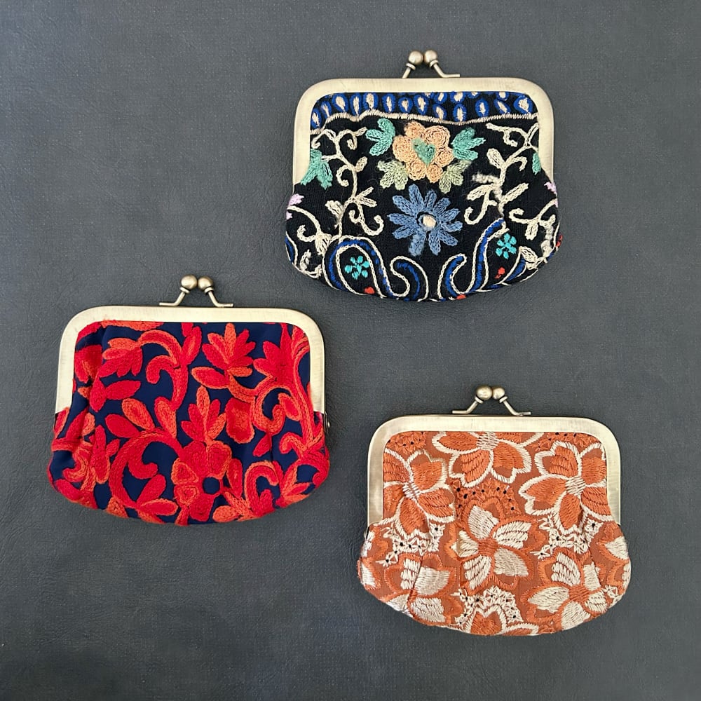 がま口刺繍ポーチ B | アジアの手仕事雑貨cocowa