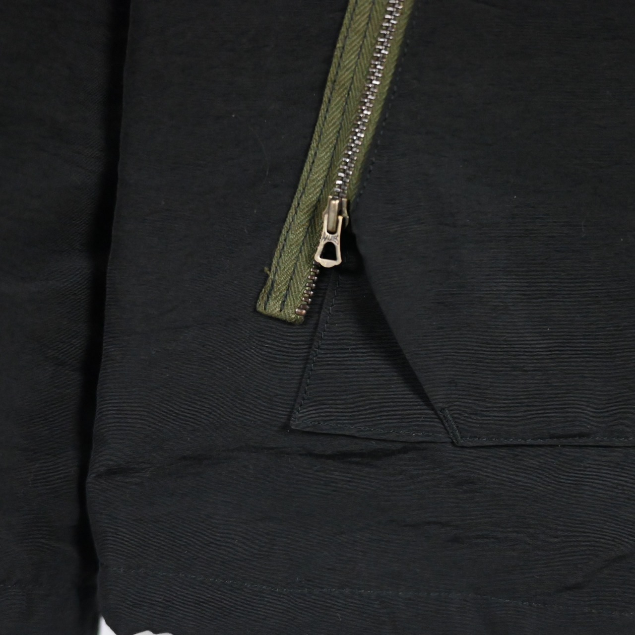 barbell object / coach jkt