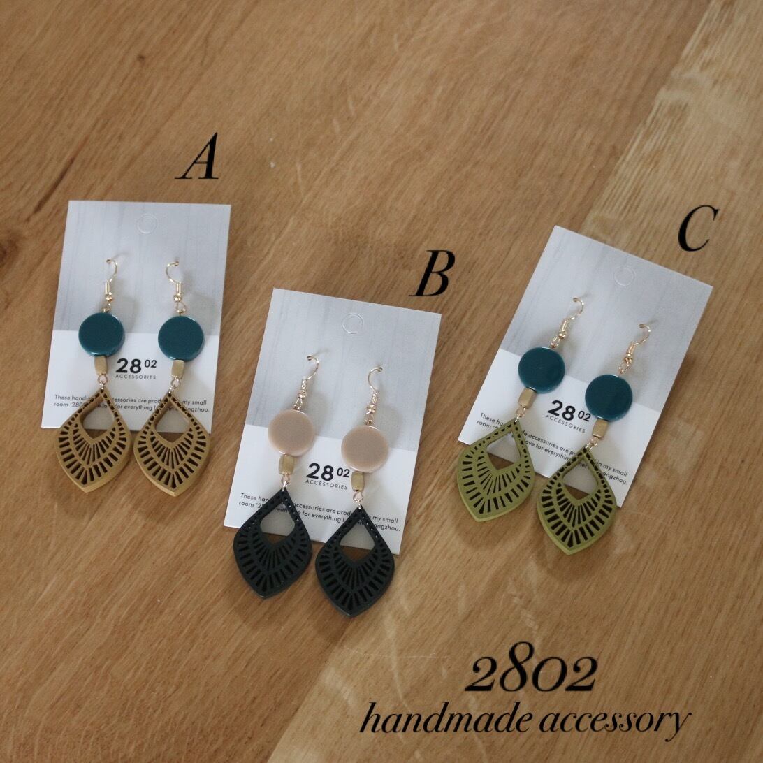 再販︎大人ウッドピアス︎ 再販リーフ型ウッドピアス | handmade accessory 2802