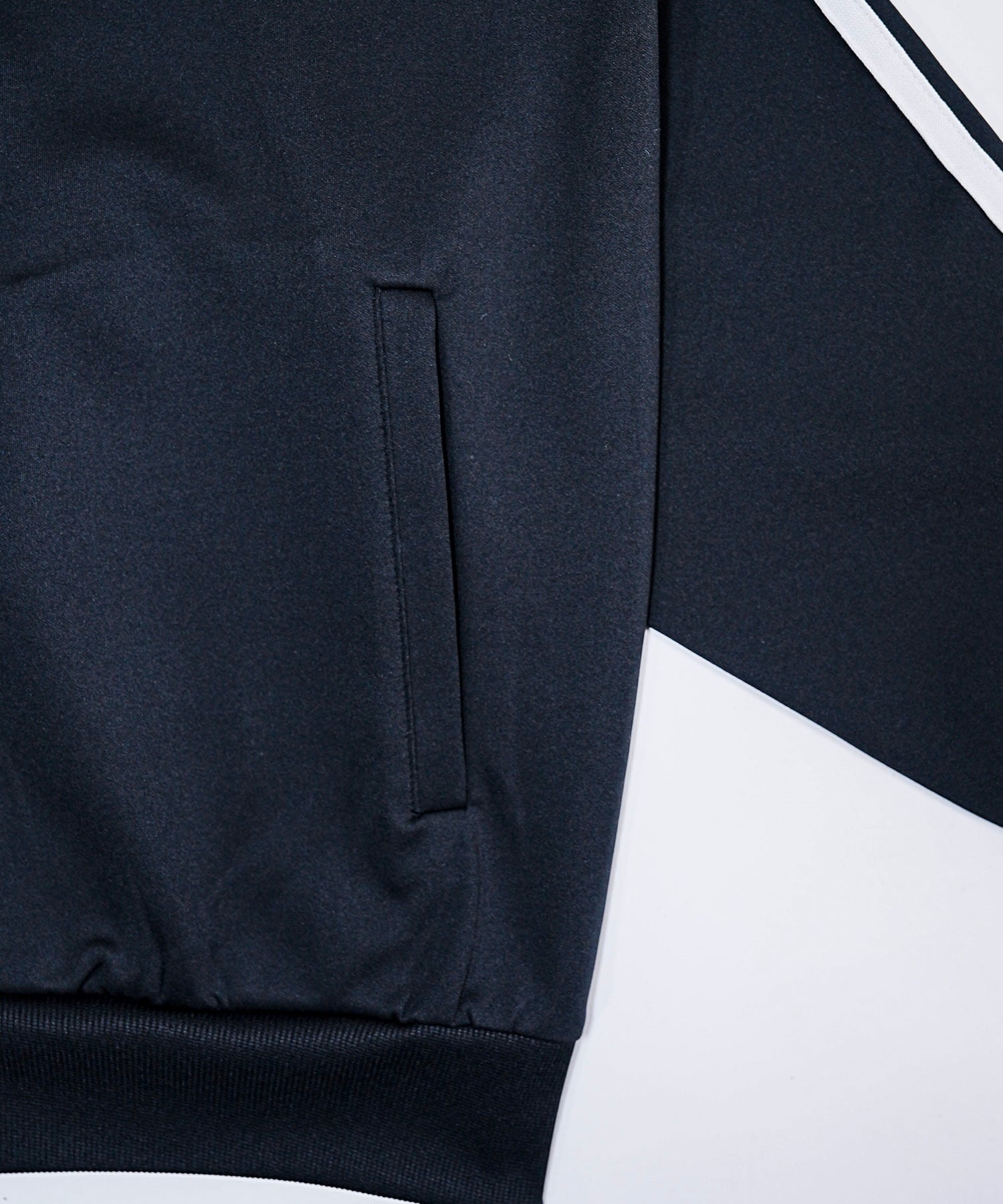 ハウスダストコラボ ジャージセットアップ(ブラック) | Hauls