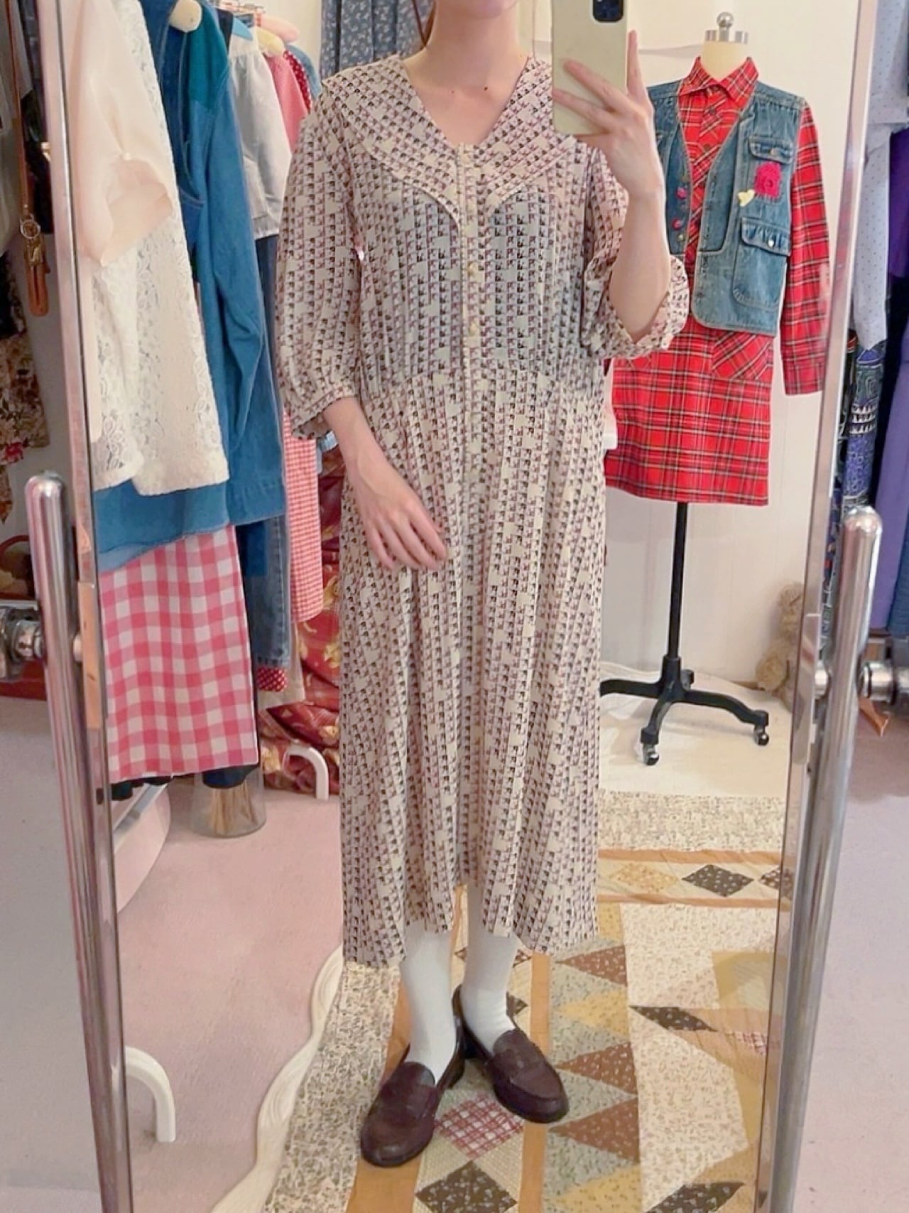 ivory mosaic pattern gather one-piece