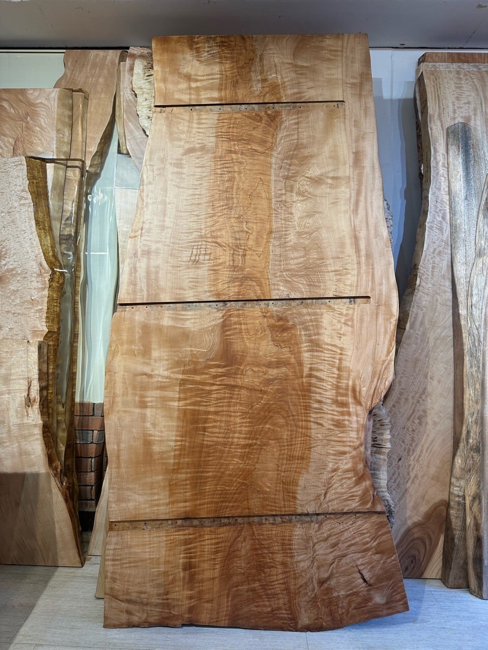 栃(トチ)一枚板　サイドテーブル　ハンドメイド 栃(トチ)一枚板 サイドテーブル ハンドメイド 栃(トチ)一枚板 サイド