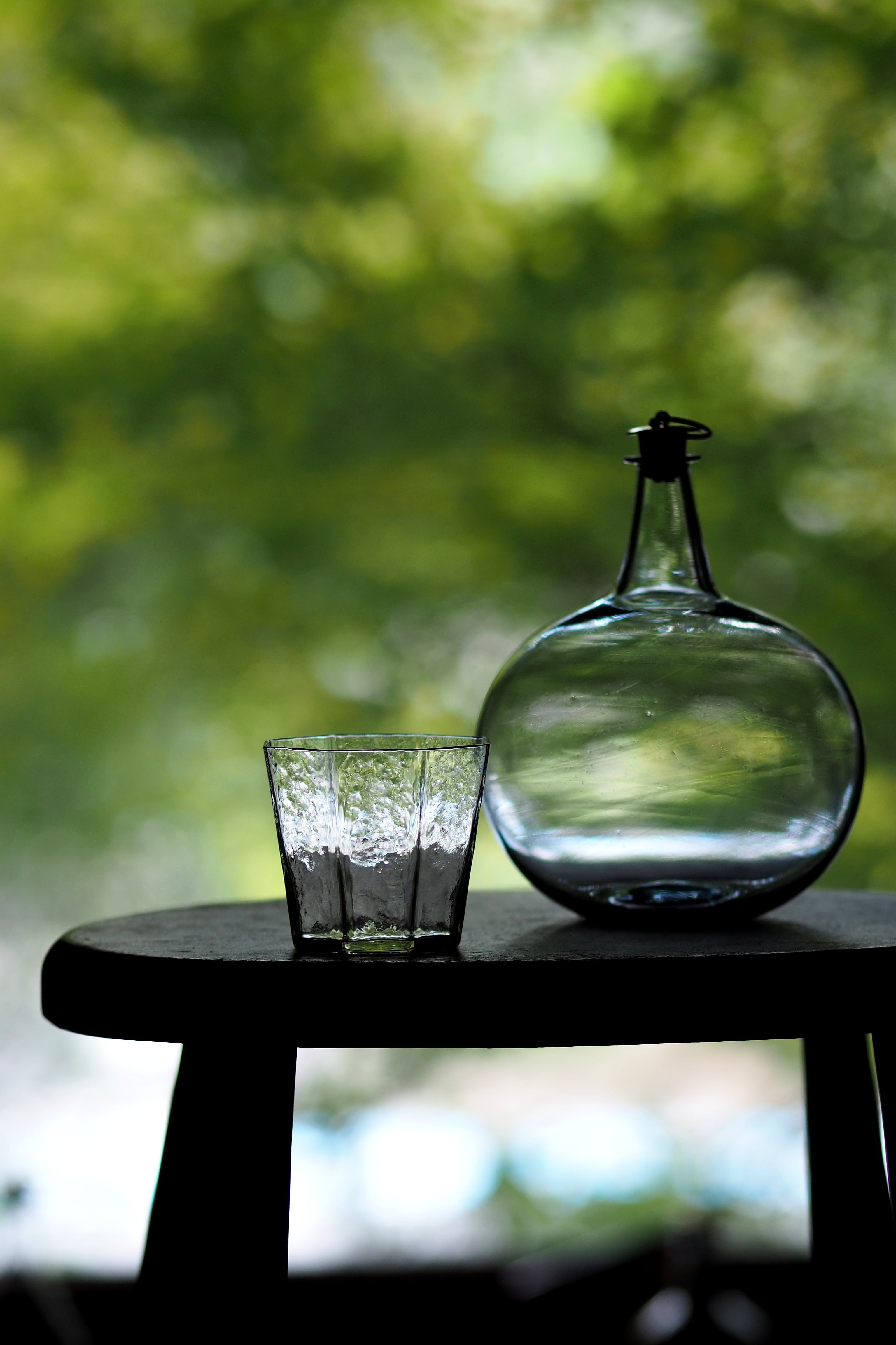 津田清和さん蓋丸酒瓶　真鍮コルク付き 津田清和さん蓋丸酒瓶 真鍮コルク付き 津田清和さん 青緑硝子