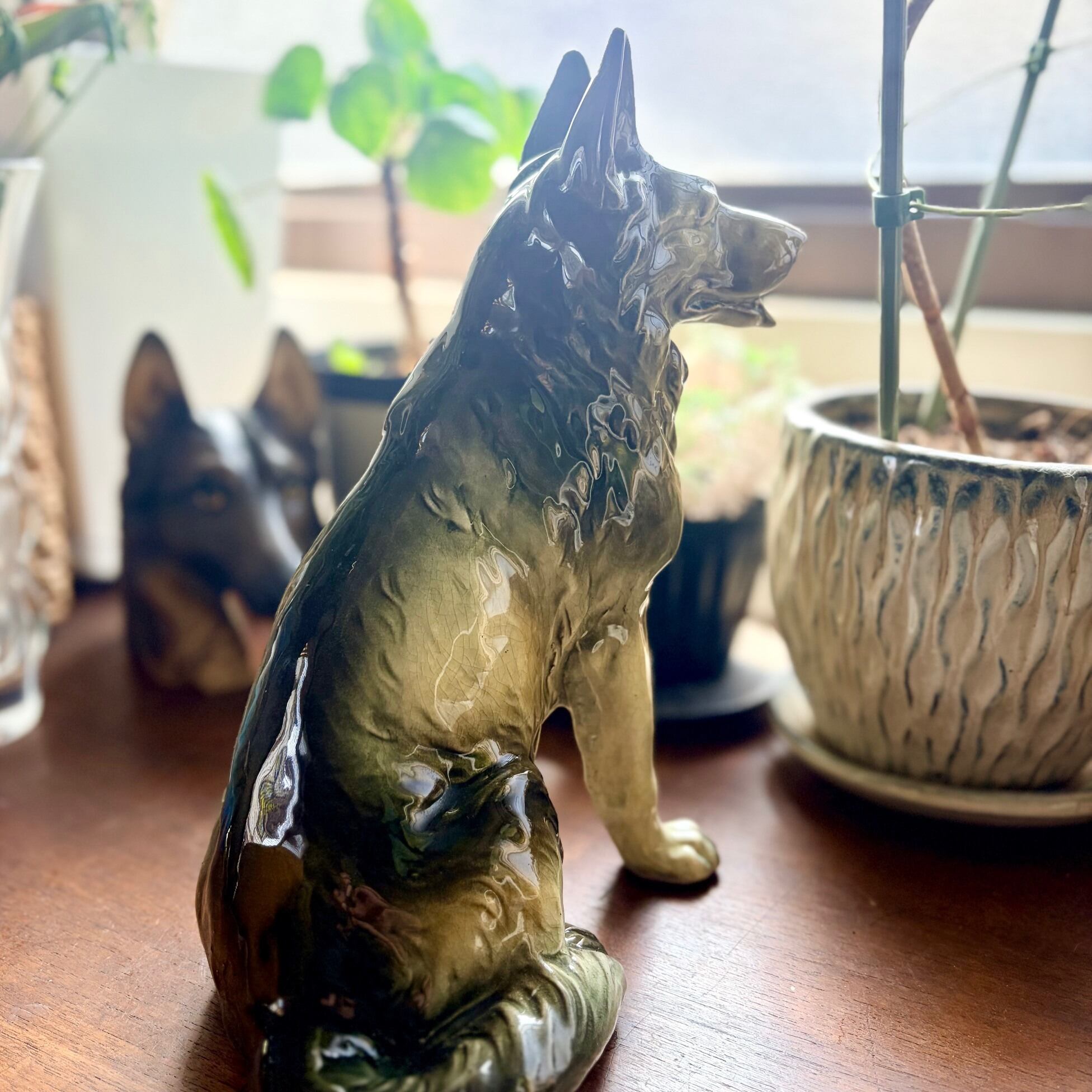 ゲーベル　シェパード　大きな陶器　アンティーク Vintage German Shepherd Dog ヴィンテージ シェパード 陶器の置物 | K