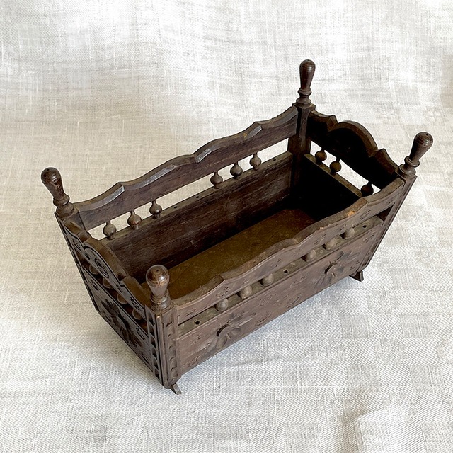 ゆりかご　アンティークミニチュア家具　ベッド　お人形遊び　小物入れ 12OTdf5