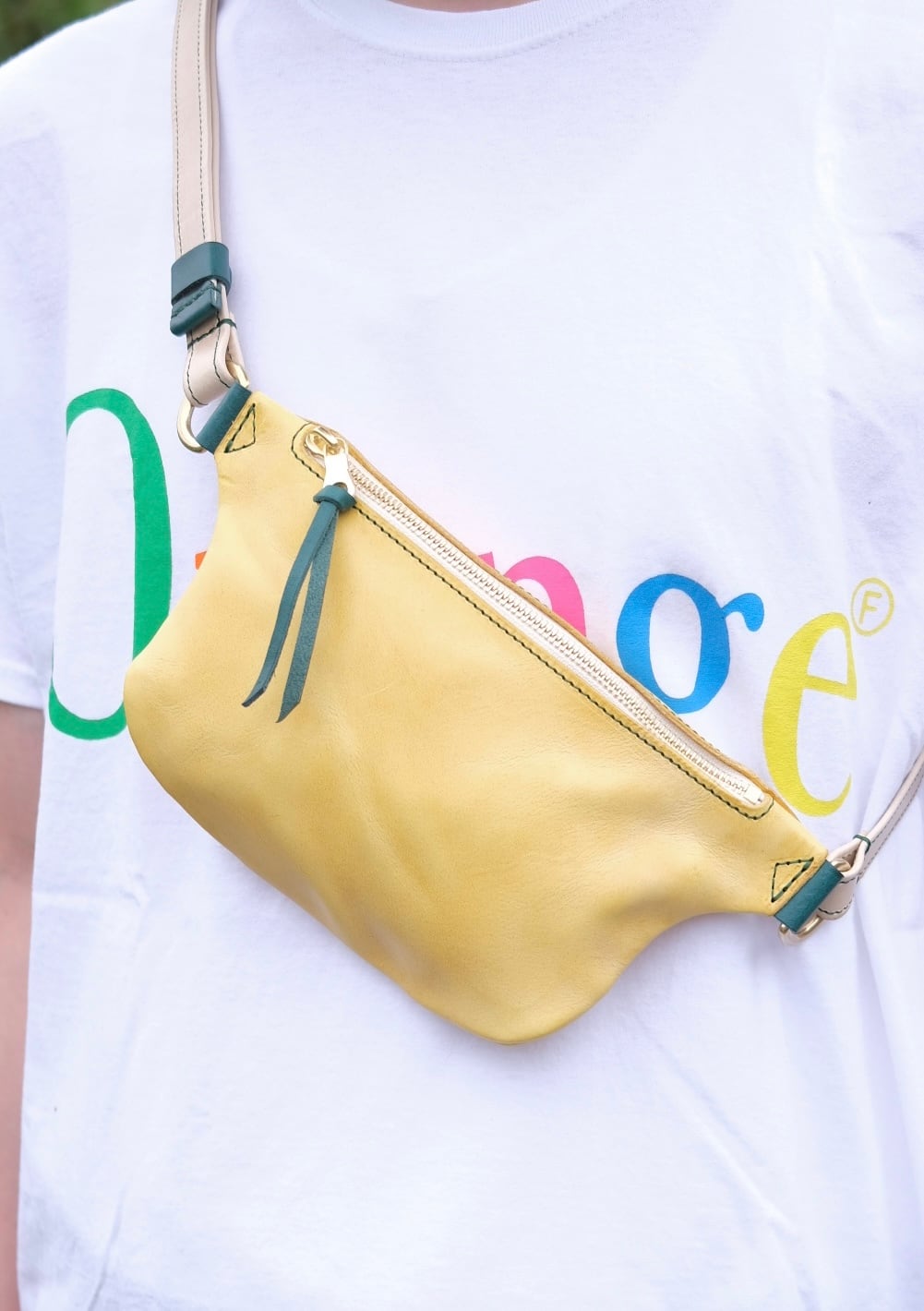 《即納》sway sling bag【lemon × off-white × green】