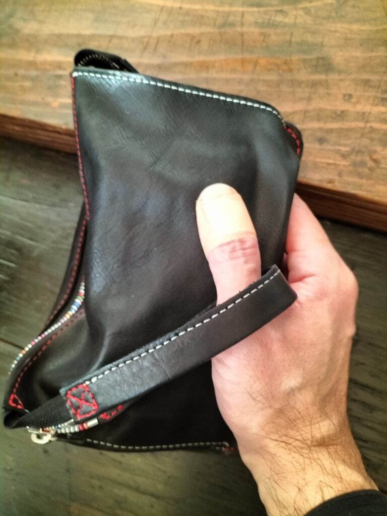 GUIDIアルチザンホースレザーポーチ虹A | FREAK LEATHER ARTISAN