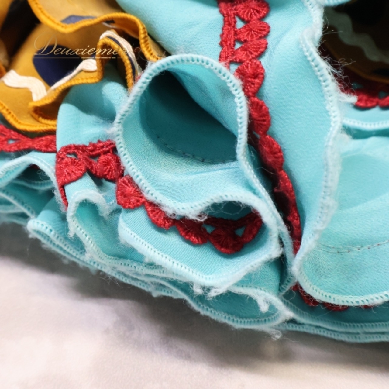 フラメンコ 衣装 ソニアジョーンズ SONIA JOHNES トップス ファルダ ツーピース セットアップ 柄 模様 ボランテ フリル 豪華 舞台 青 緑 グリーン系 ブルー系 カラフル スカート レディース 踊り 華やか 大人 イベント パーティ フラメンコ衣装 トップスセットアップ ファッション レディース服