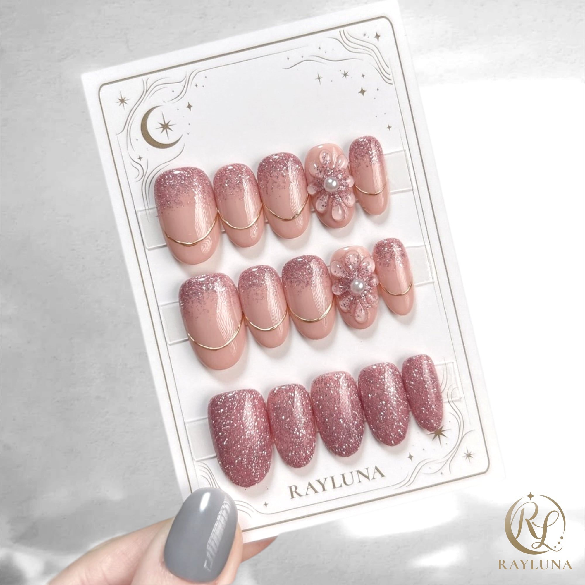 【#897】繰り返し使える【プレミアム】ネイルチップ15枚セット/ミディアム オーバル/XY457