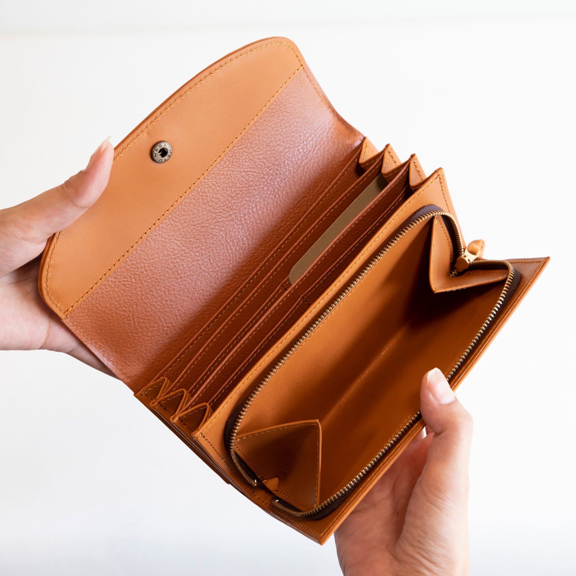 フラップ式ロングウォレット (アラバスタレザー) 【aw-10hn