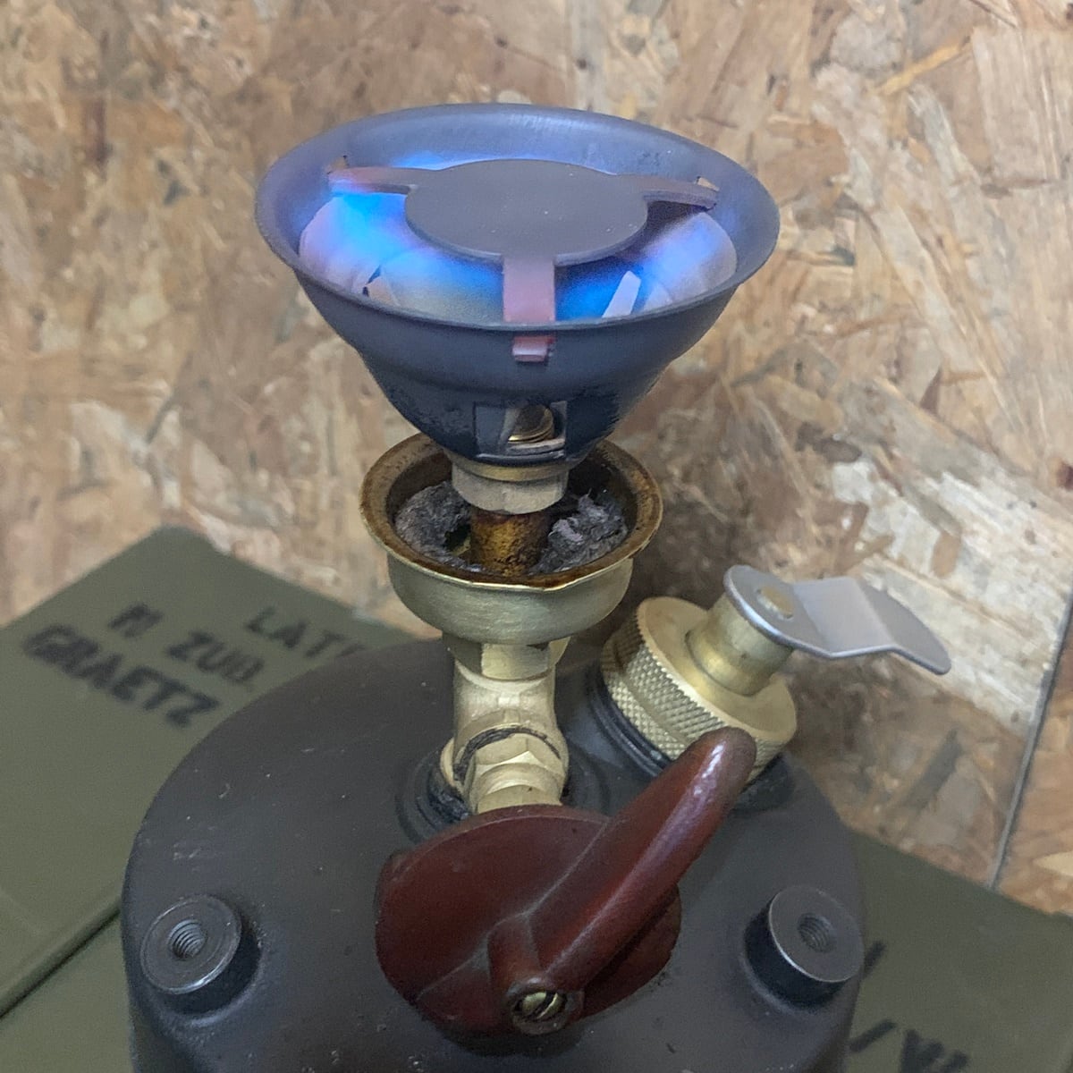 M1950 military stove 軍用ガソリンストーブ GIストーブ FIESTA 1981年 | Oldman’s lantern  powered by BASE