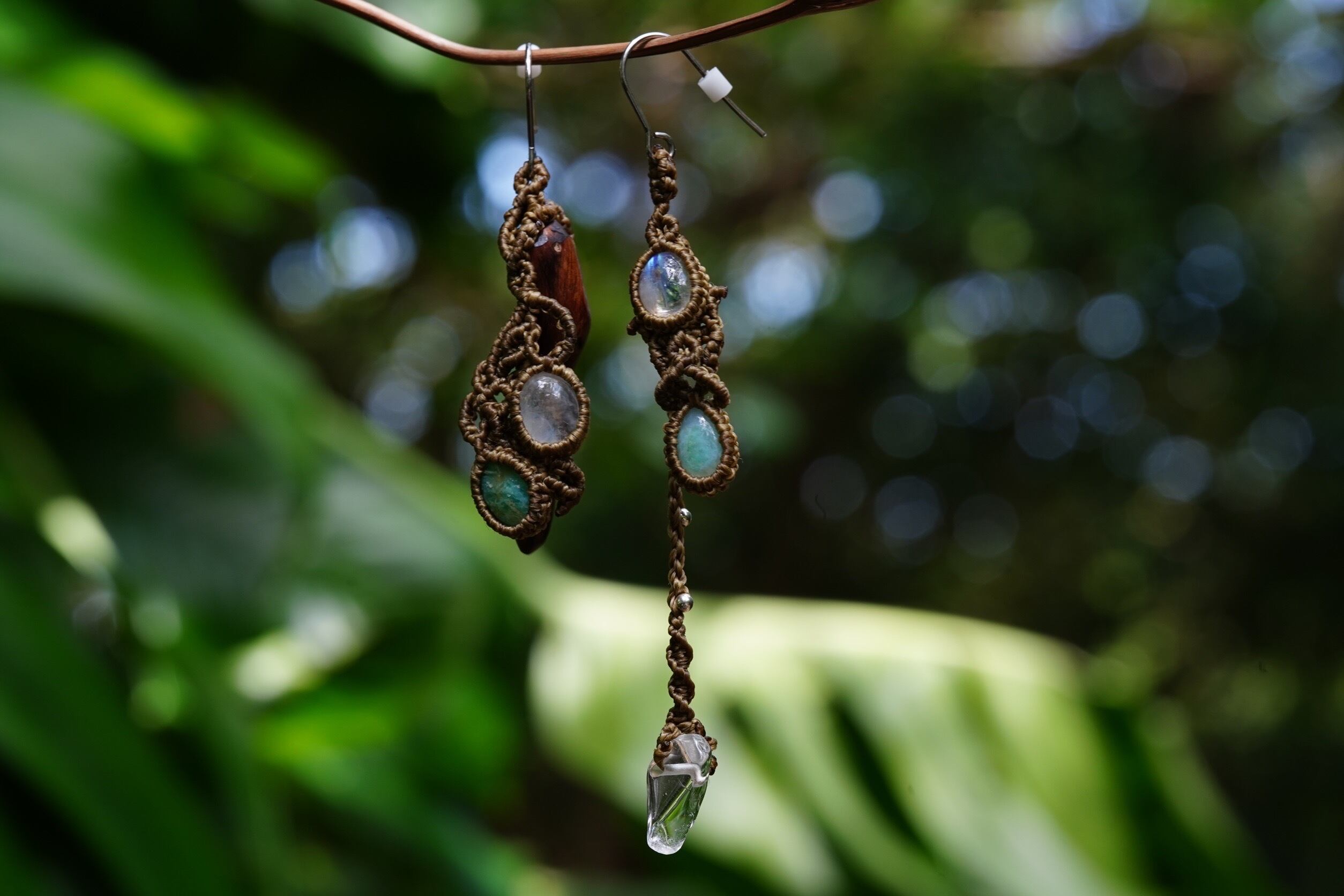 オパールペトリファイドウッド マクラメピアス 【公式通販】