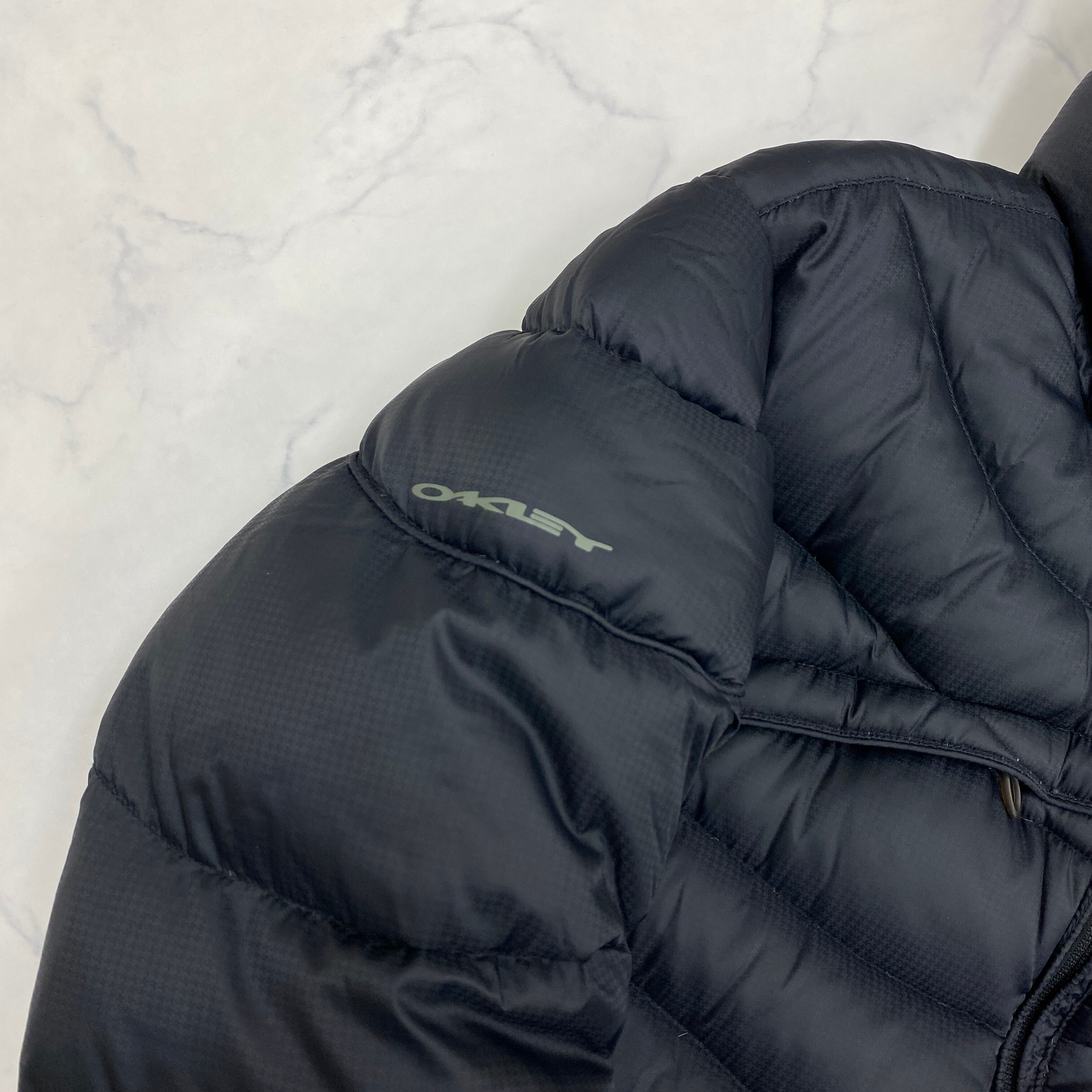 00s OAKLEY Down Jacket Black Y2K | ーKOUHUKUー