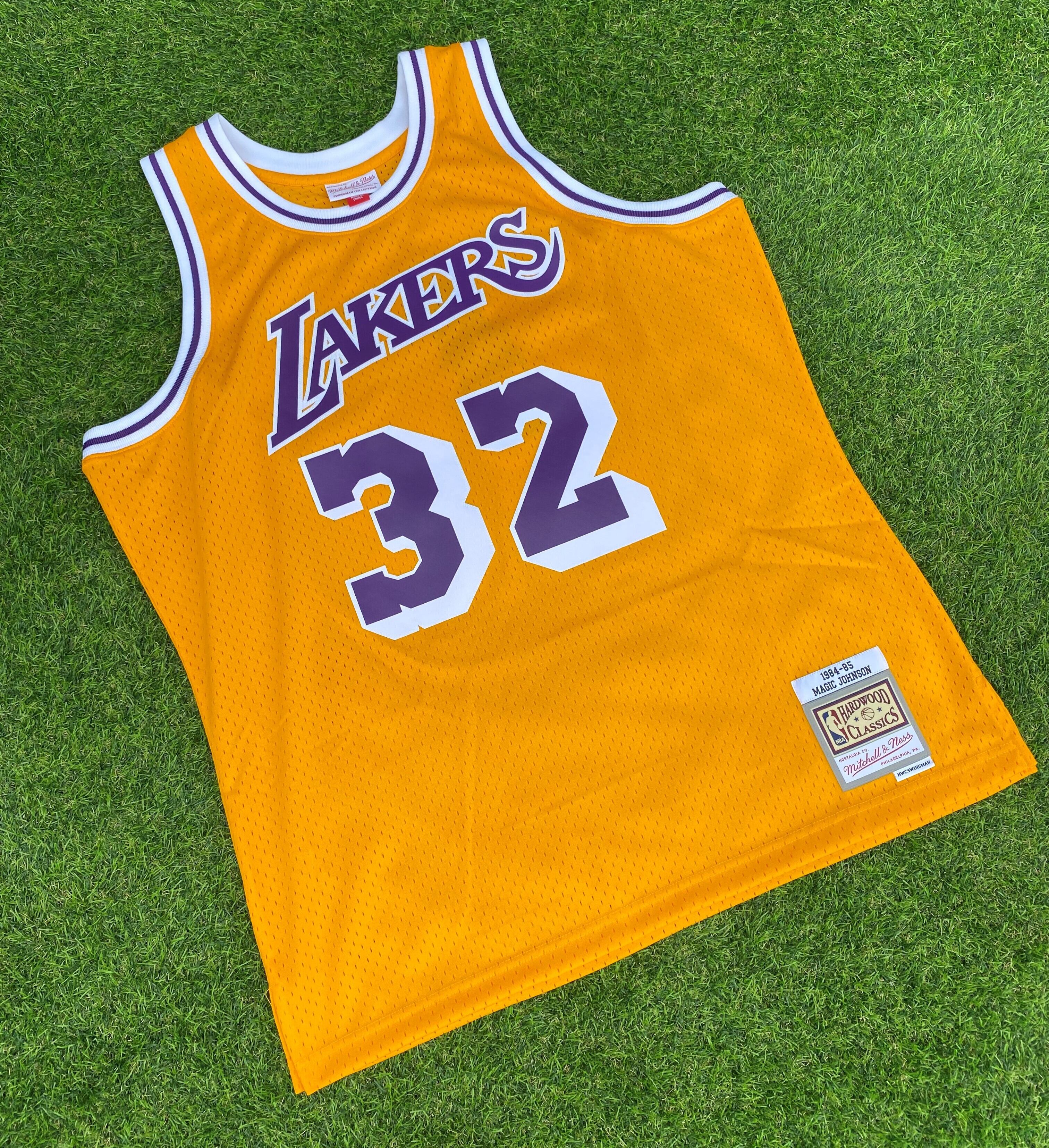 Mitchell&ness HWC SWINGMAN 1984‐85 MAGIC JOHNSON