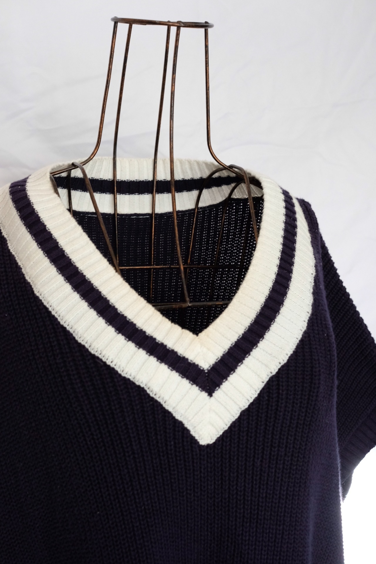 Knit vest