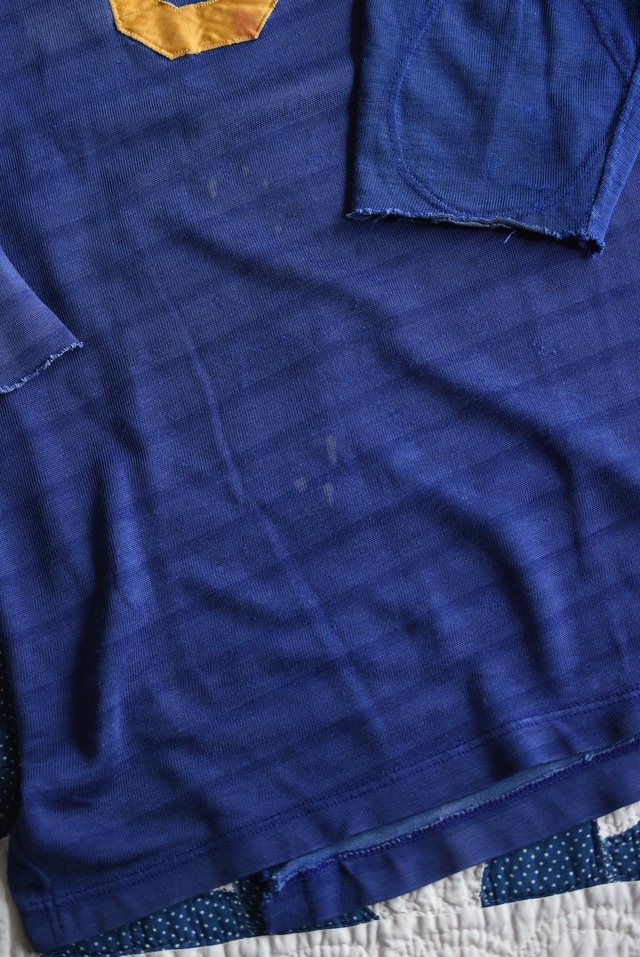 OK／60's vintage rayon football tee.