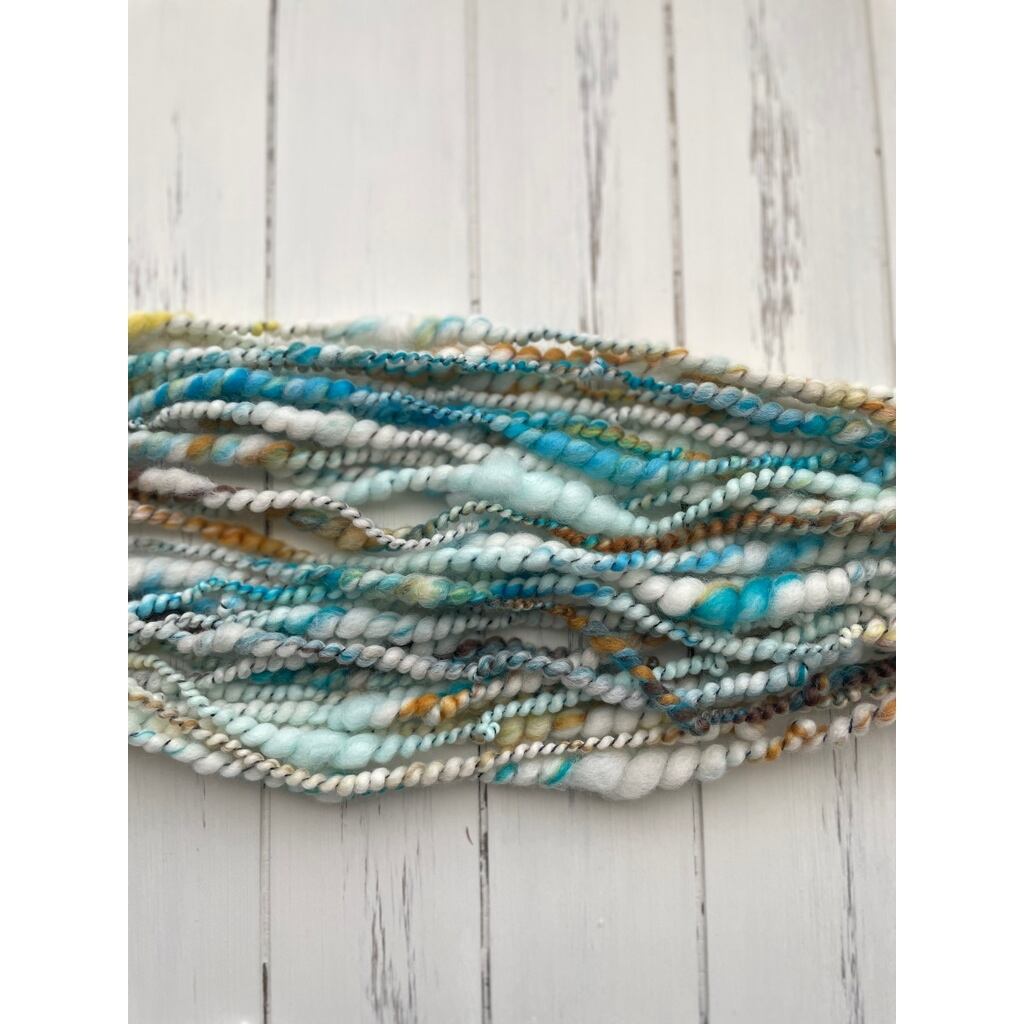 アートヤーン  手紡ぎ糸【22-0111】