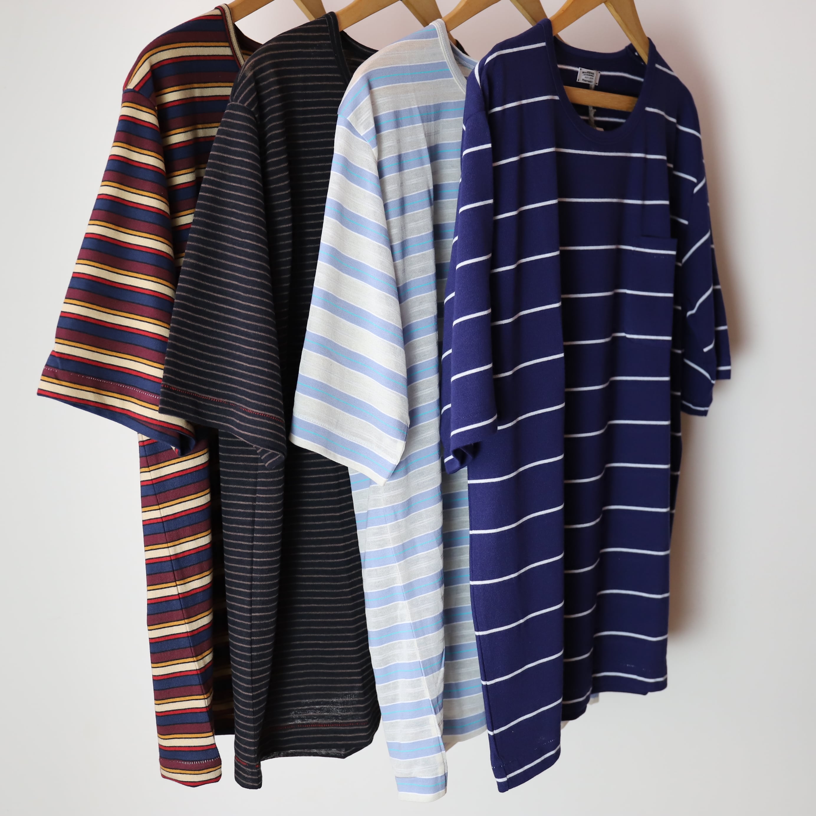 MAATEE&SONS / S/S BORDER POCKET TEE 
