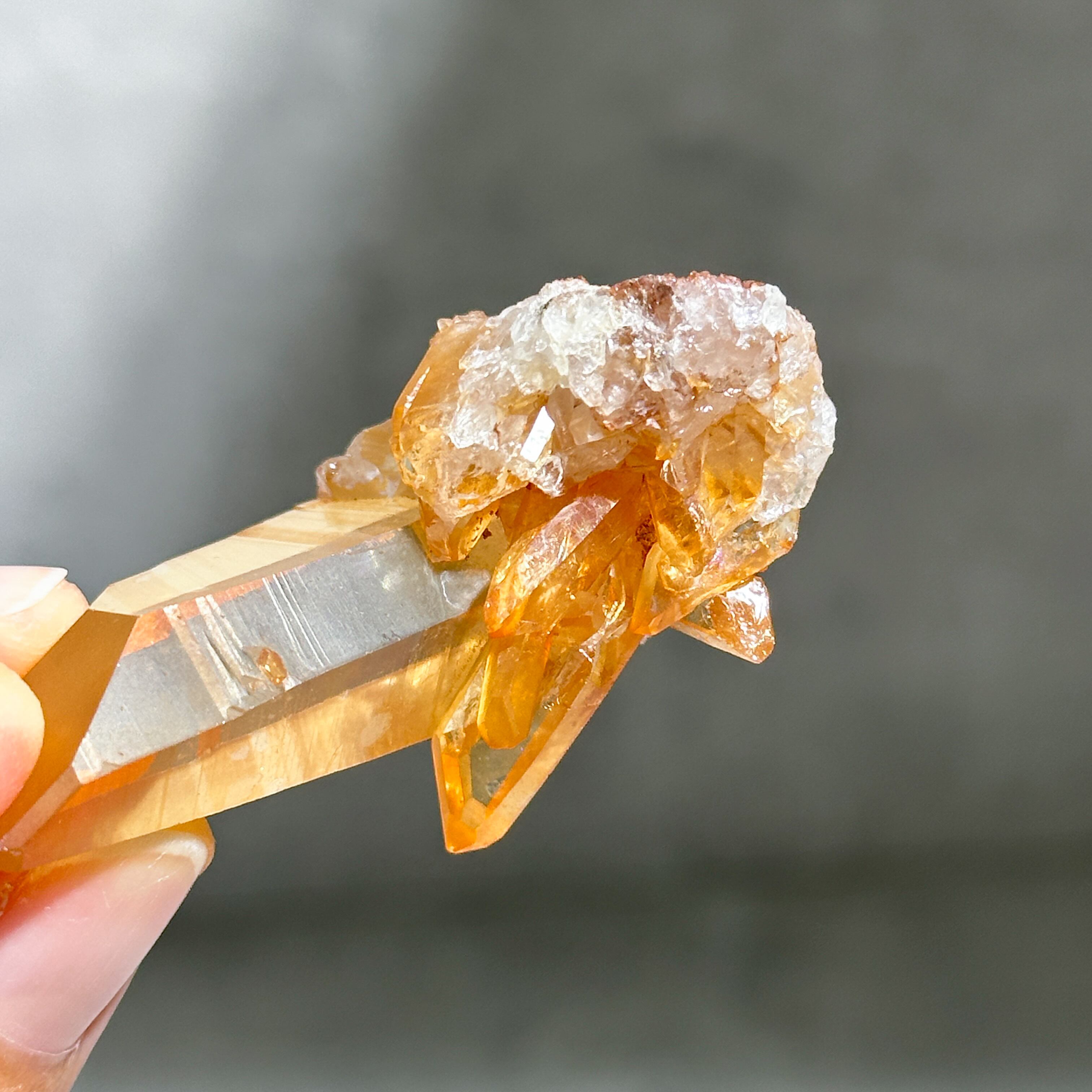 クラスター55◇ タンジェリンクォーツ 貫入 美しすぎる　ライトタンジェリン　インターグロースクォーツ Tangerine 天然石 ◇ Quartz 置物