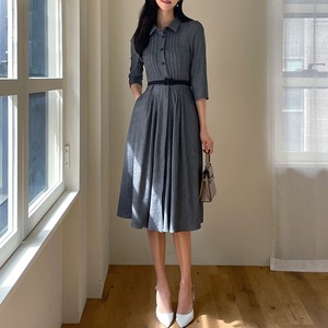 ミドル丈ハーフスリーブグレーワンピース W00670