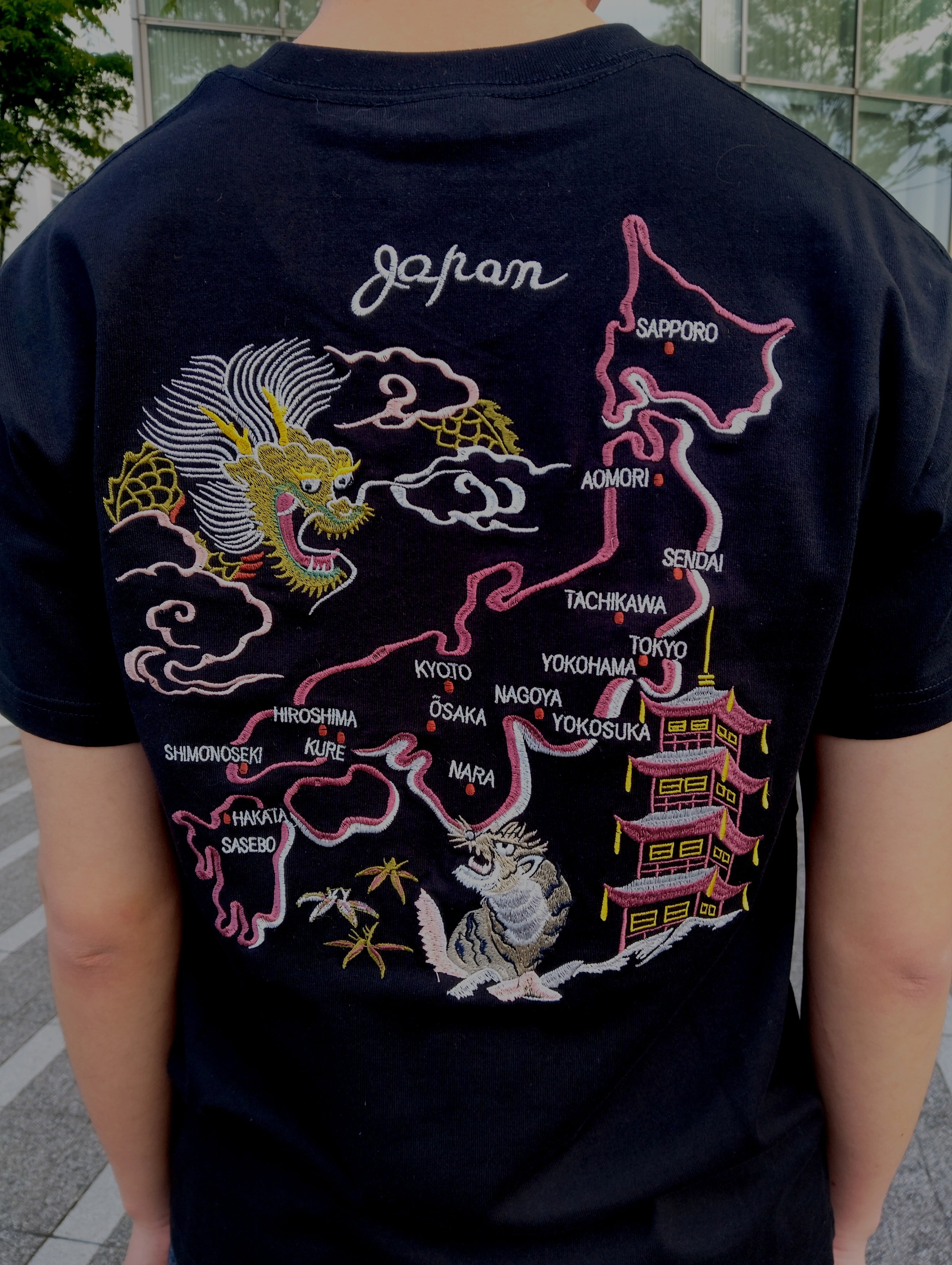 ST-603 日本地図に龍虎 刺繍半袖Tシャツ ブラック S・M・L・XL・XXL