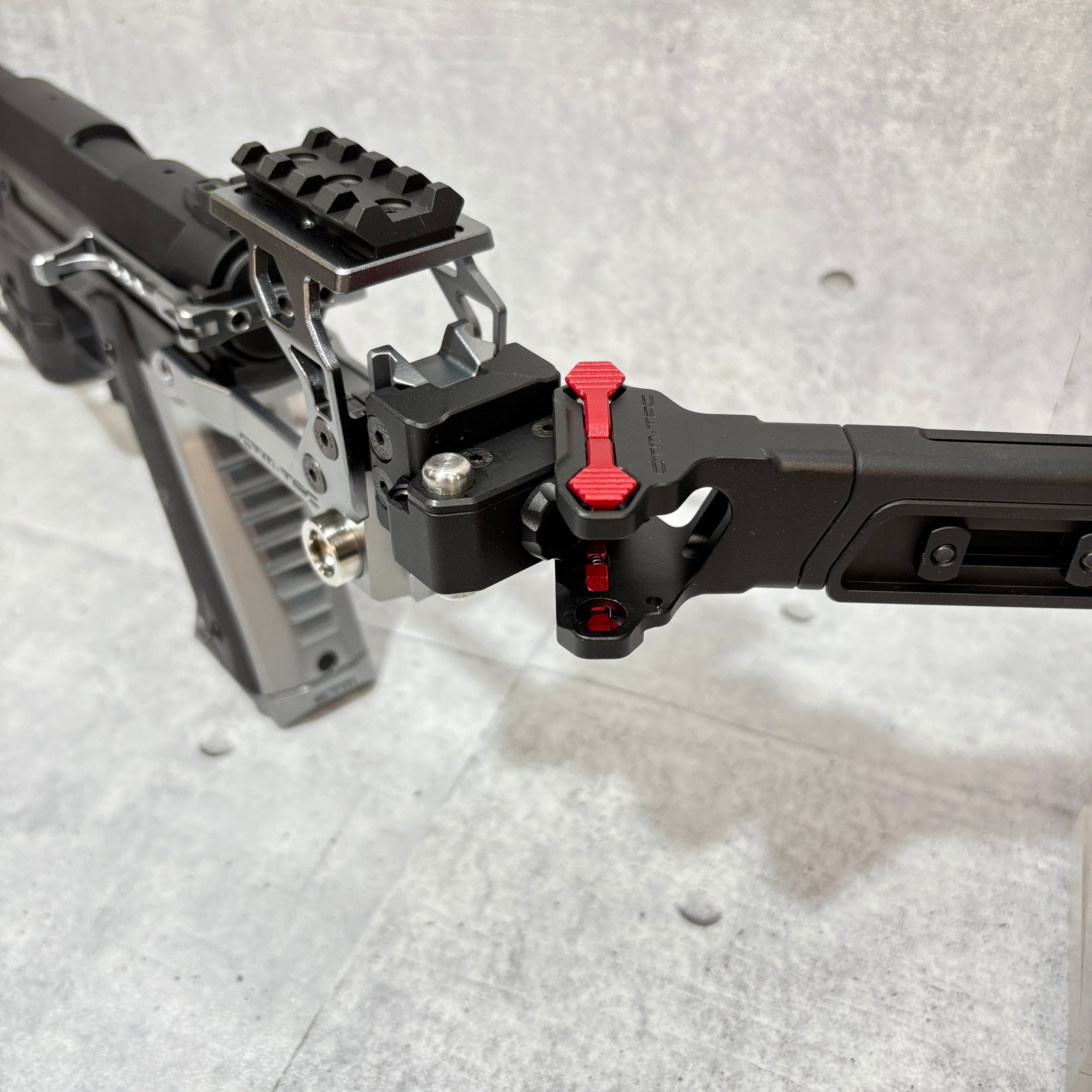 ACTION ARMY AAP-01 ASSASIN M4XIMUS KIT, REAPER KIT組込モデル