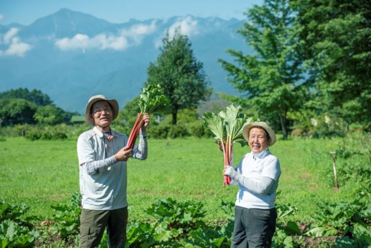 【Malberry】沖縄県産マルベリー(桑の実)とルバーブのジャム