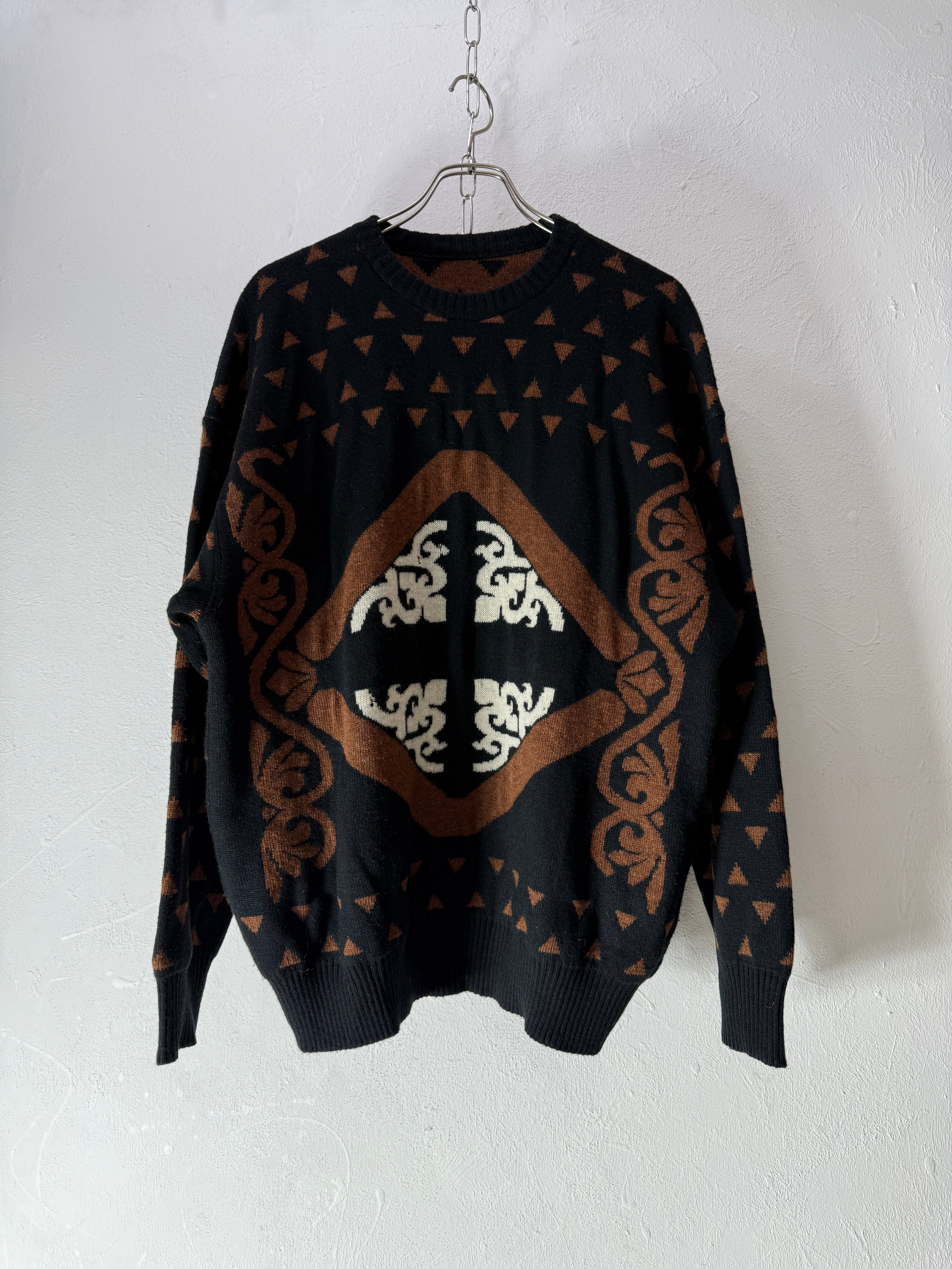 80~90’s ITALY made Double-Jacquard Art Knit