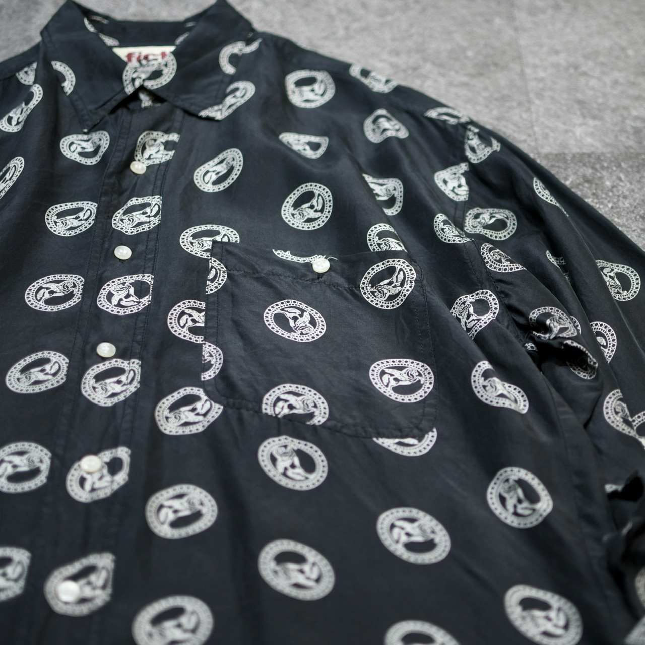 Pegasus pattern silk shirt