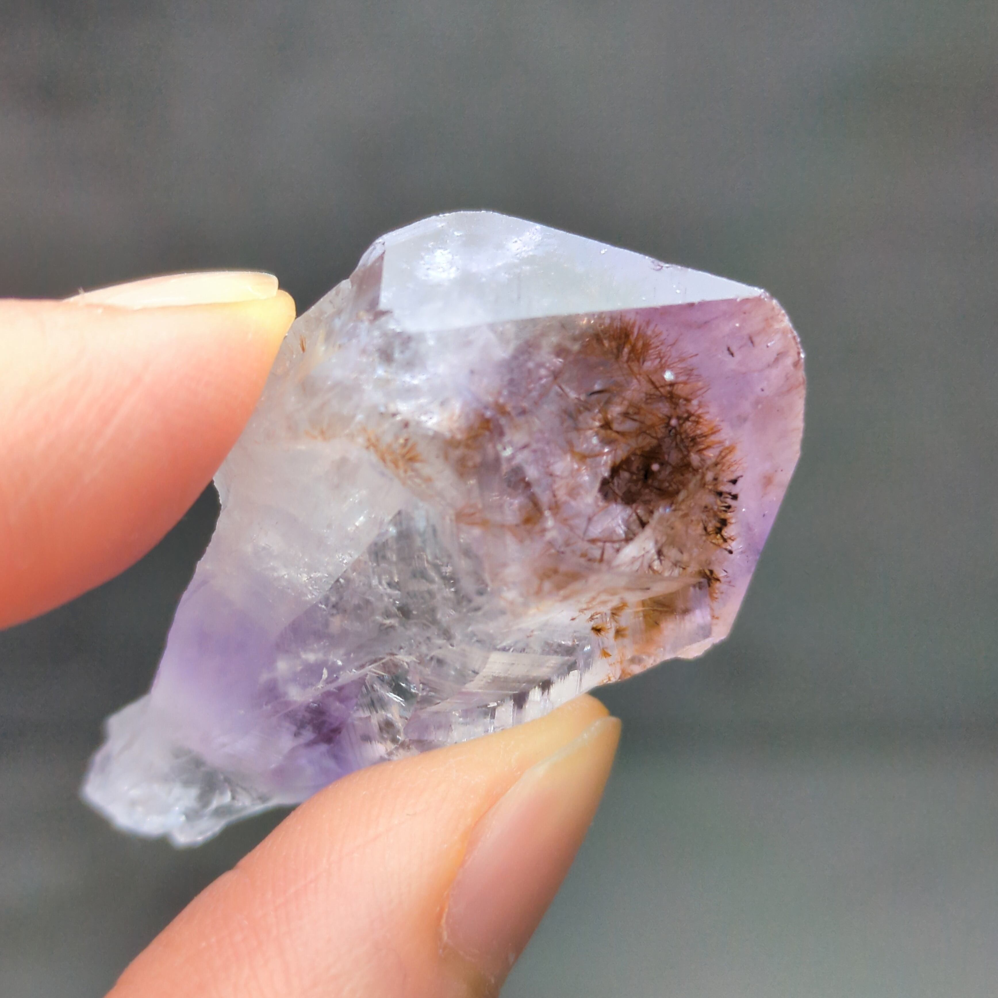 瑞々しい”初夏”の黄緑 0.59ct 希少石 天然 バイカラーサファイア | PAY ID