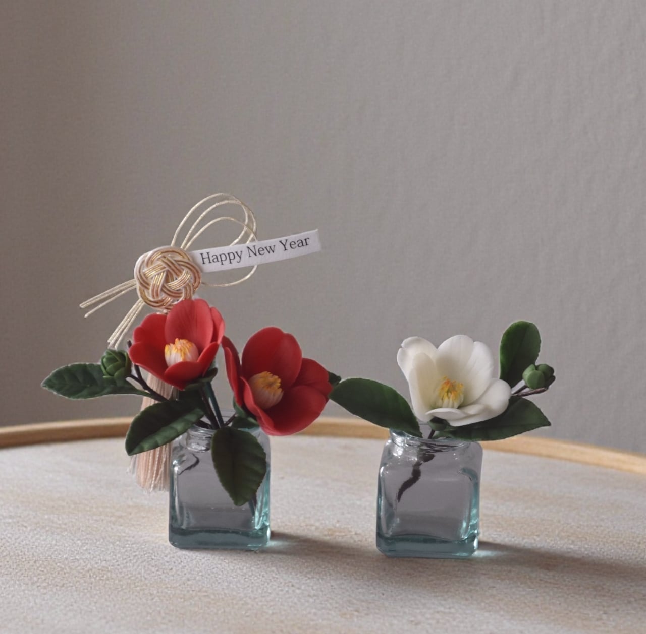 ◇粘土のお花◇ 椿 お正月アレンジ【紅白2個セット】 T1363 | oldfantasy